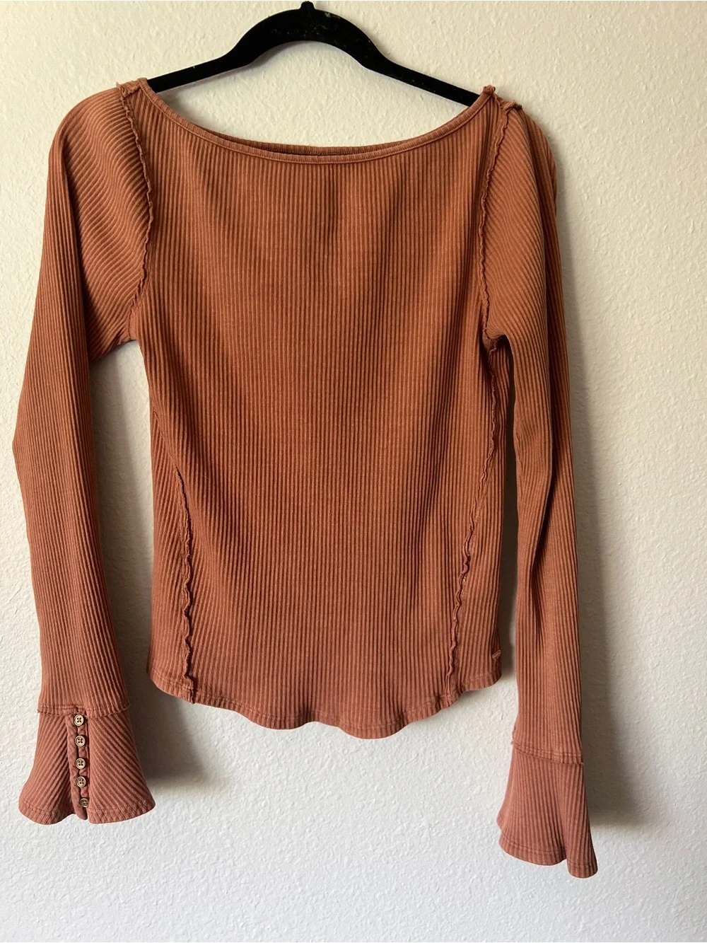 Free People questions leave